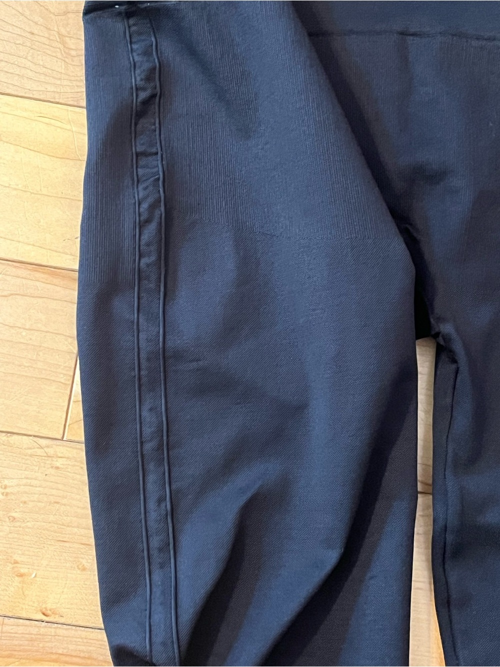 Belly Bandit Mother Tucker® Postpartum Compression Leggings in Black size small - Picture 5 of 7
